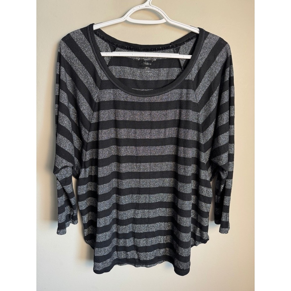 American Eagle Womens Black Silver Striped Metallic Knit Top XL Sparkle Glam